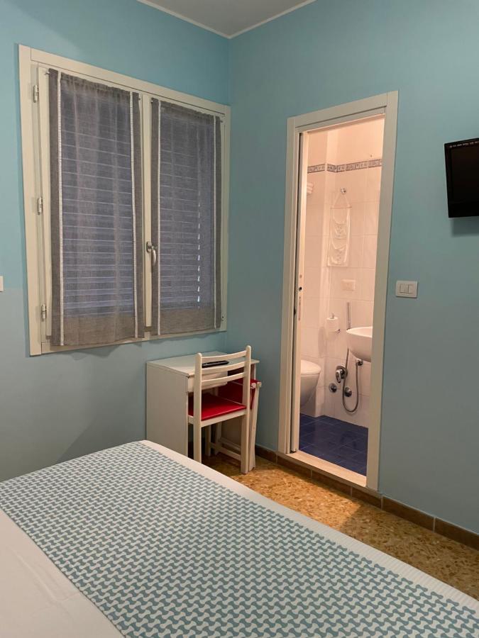 Hotel Del Golfo 라이구에글리아 외부 사진